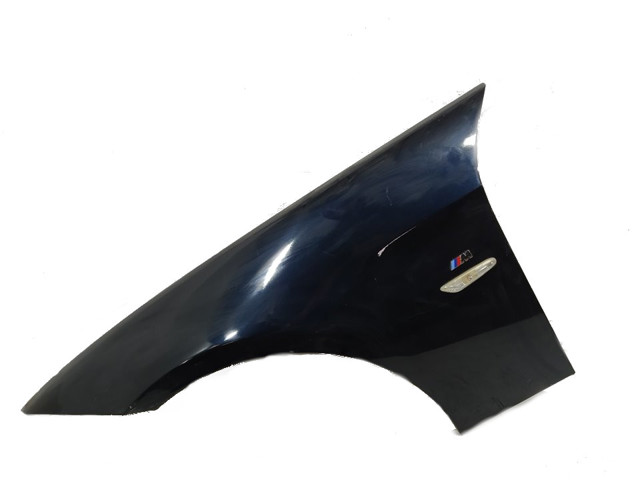 Błotnik przedni lewy 41355A55AF3 BMW