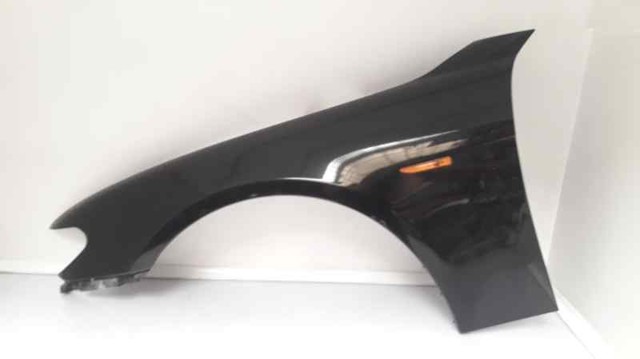 Błotnik przedni lewy 41357061661 BMW