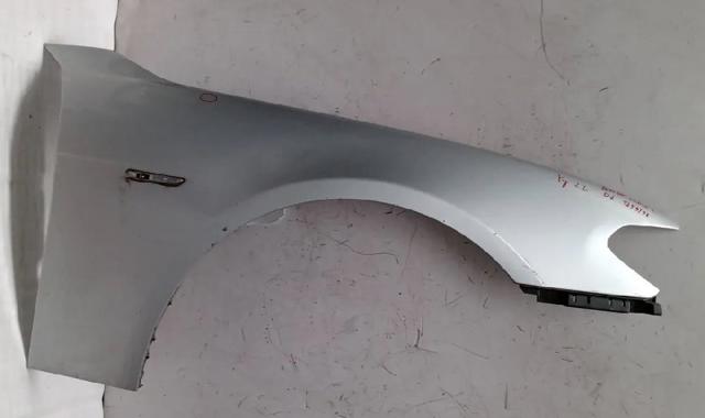 Błotnik przedni prawy 41357061662 BMW