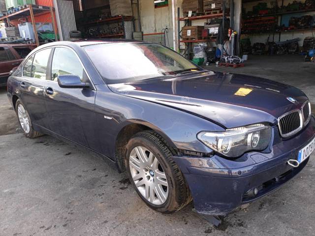 Błotnik przedni prawy 41357061662 BMW