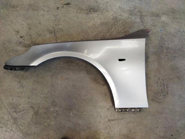 Błotnik przedni lewy 41357111429 BMW