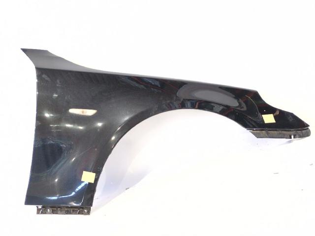 Błotnik przedni prawy 41357111430 BMW