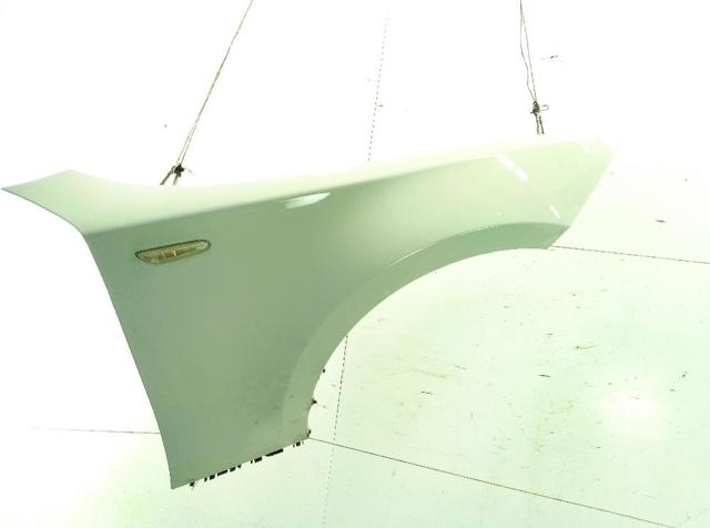 Błotnik przedni prawy 41357133228 BMW