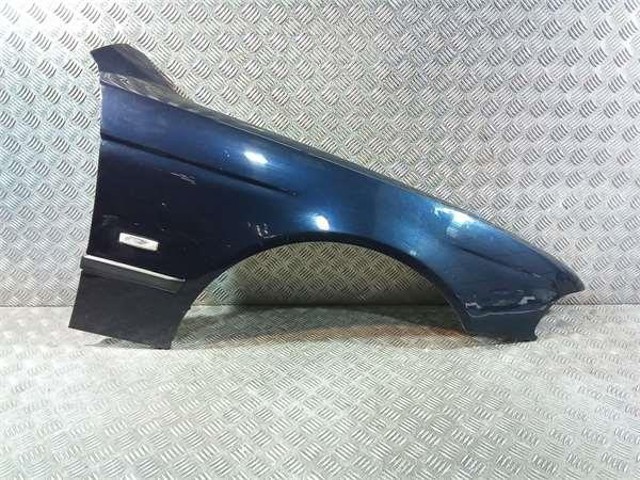 Błotnik przedni prawy 41358162134 BMW