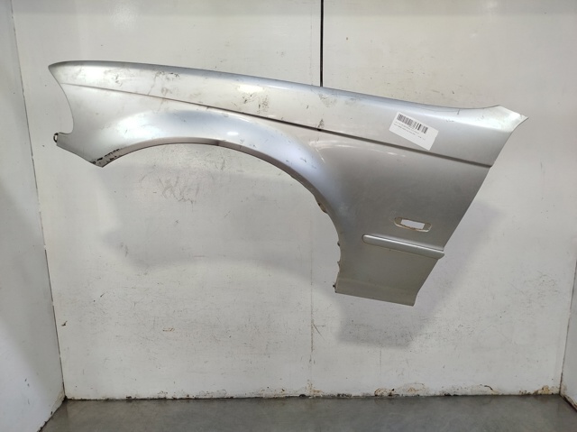 41358240405 BMW