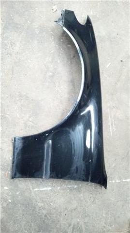 Błotnik przedni lewy 41358240405 BMW