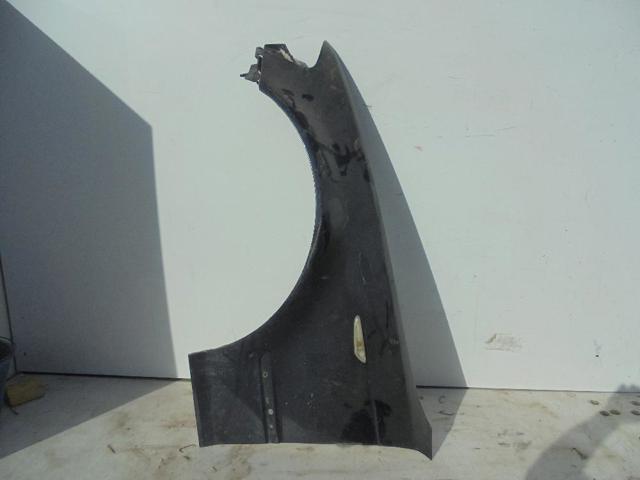 Błotnik przedni lewy 41358240405 BMW