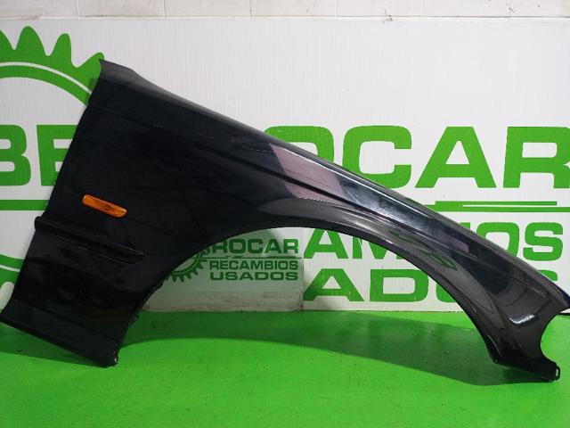 Błotnik przedni prawy 41358240406 BMW