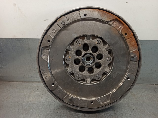 Koło zamachowe silnika 415055210 BMW