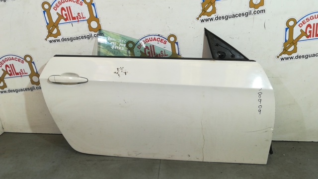 Drzwi przednie prawe 41517200570 BMW