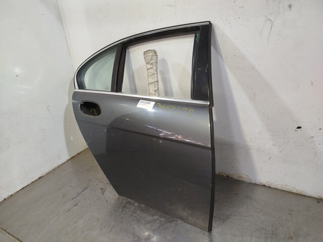 Drzwi tylne prawe 41517202084 BMW
