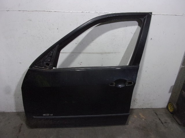 Drzwi przednie lewe 41517211423 BMW