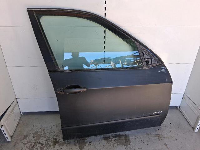 Drzwi przednie prawe 41517211424 BMW