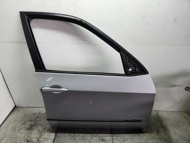 Drzwi przednie prawe 41517211424 BMW