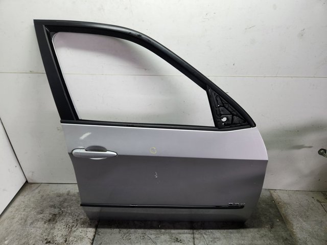 Drzwi przednie prawe 41517211424 BMW