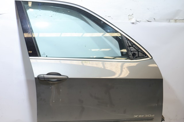 Drzwi przednie prawe 41517211424 BMW