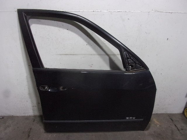 Drzwi przednie prawe 41517211424 BMW