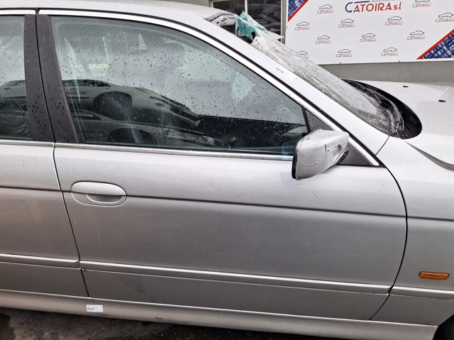 Drzwi przednie prawe 41518216818 BMW