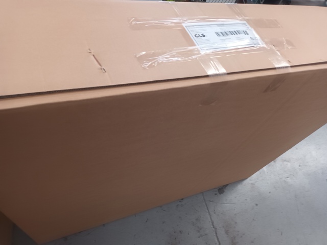 Drzwi przednie prawe 41518216818 BMW