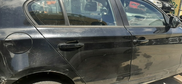 Drzwi tylne prawe 41527191018 BMW