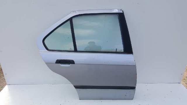 Drzwi tylne prawe 41528185428 BMW