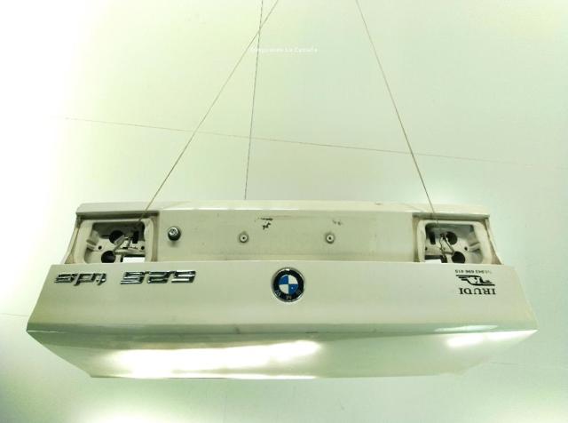 Klapa bagażnika BMW 5 E34