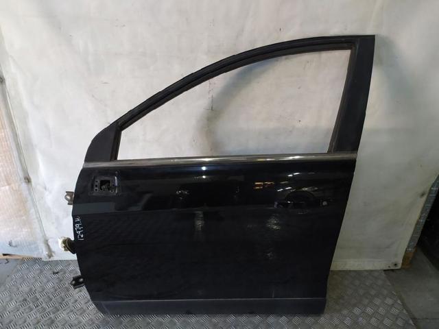 Drzwi przednie lewe 42352069 GM