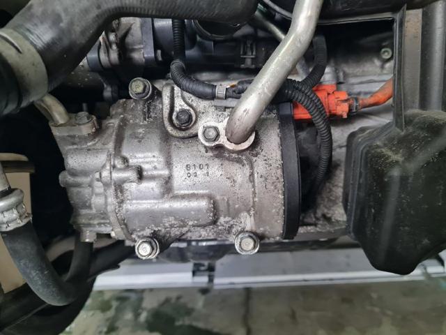 Sprężarka klimatyzacji 424000370 TOYOTA