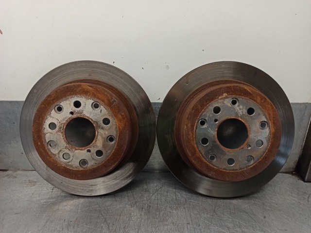 Tarcza hamulcowa tylna 4243153011 TOYOTA