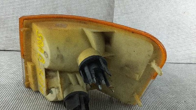 Kierunkowskaz lewy Saab 9000