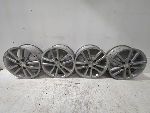 42611YY250 Toyota