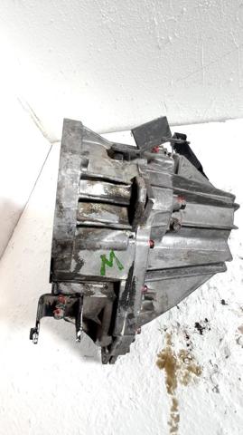 Mechaniczna skrzynia biegów w komplecie 4300002501 HYUNDAI