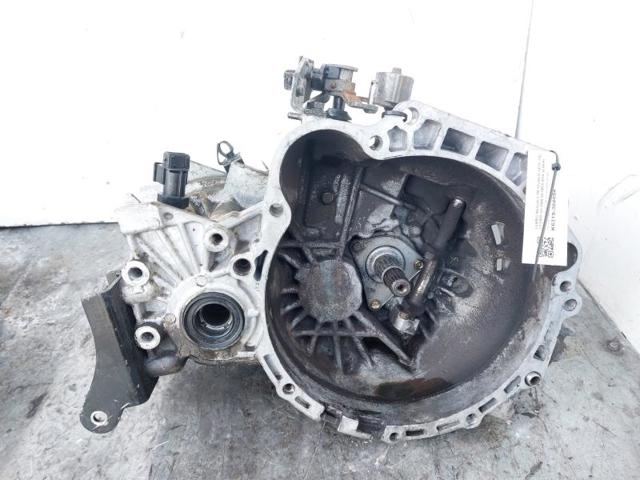 Mechaniczna skrzynia biegów w komplecie 4300023200 HYUNDAI