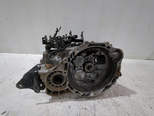 Mechaniczna skrzynia biegów w komplecie 4300024450 HYUNDAI