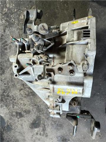 Mechaniczna skrzynia biegów w komplecie 4300038050 HYUNDAI