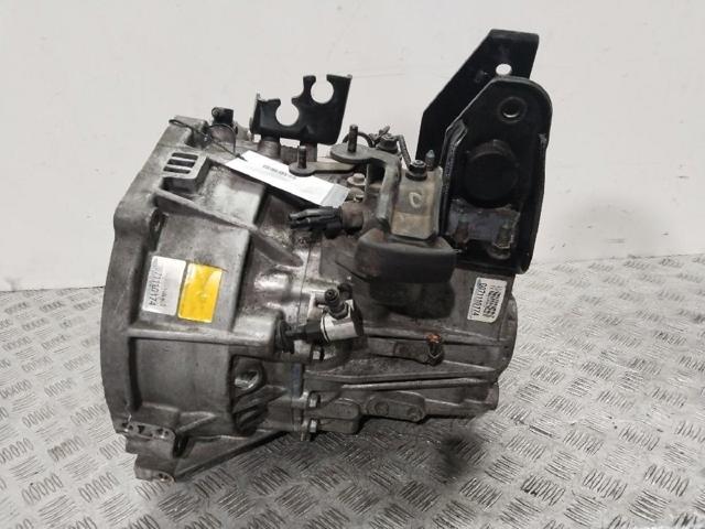 Mechaniczna skrzynia biegów w komplecie 4300038050 HYUNDAI