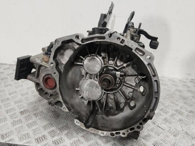 Mechaniczna skrzynia biegów w komplecie 4300038050 HYUNDAI