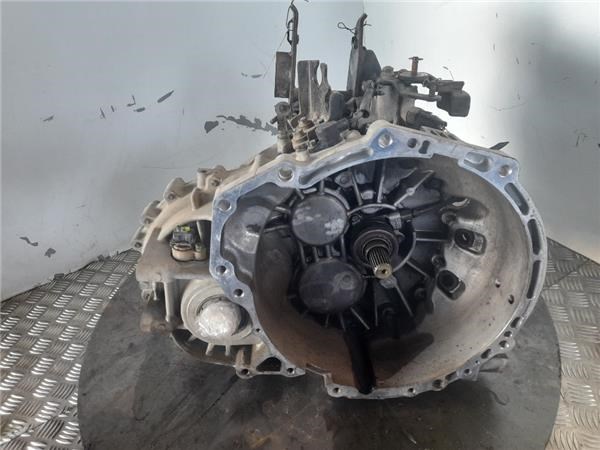 Mechaniczna skrzynia biegów w komplecie 4300038050 HYUNDAI