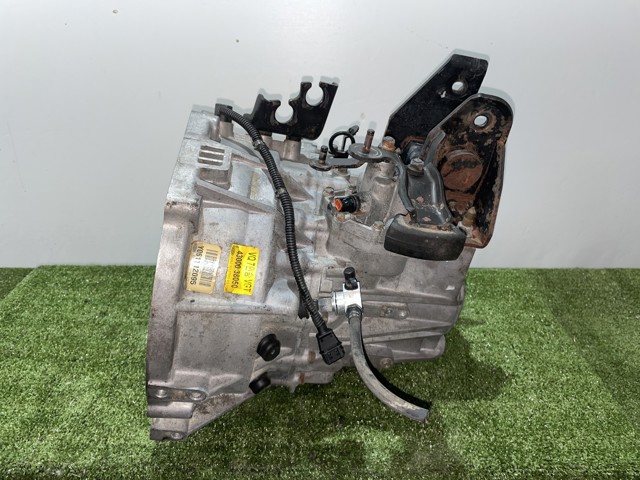 Mechaniczna skrzynia biegów w komplecie 4300038050 HYUNDAI