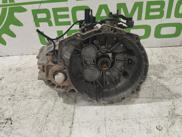 Mechaniczna skrzynia biegów w komplecie 4300038050 HYUNDAI