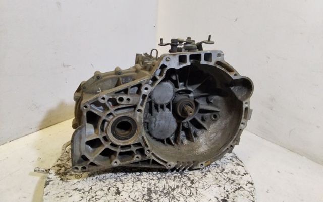 Mechaniczna skrzynia biegów w komplecie 4300038070 HYUNDAI