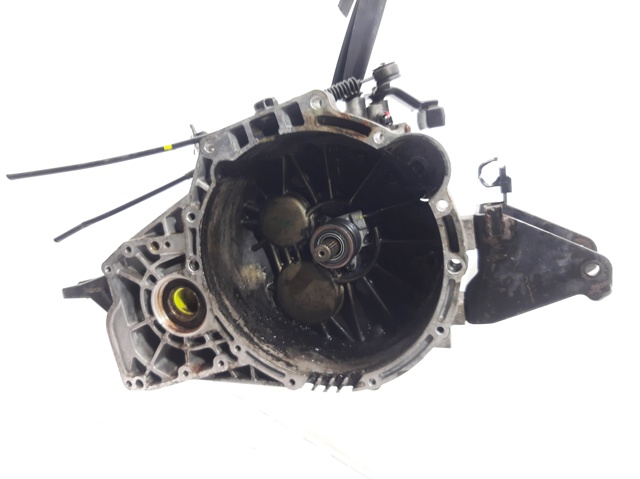 Mechaniczna skrzynia biegów w komplecie 4300038070 HYUNDAI