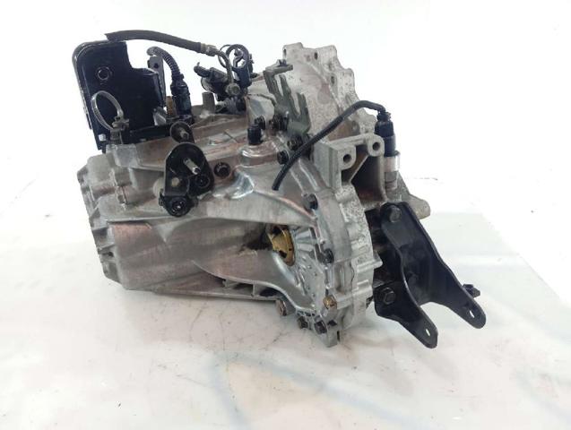 Mechaniczna skrzynia biegów w komplecie KIA Cerato 1 LD