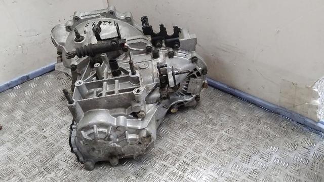 Mechaniczna skrzynia biegów w komplecie KIA Cerato 1 LD