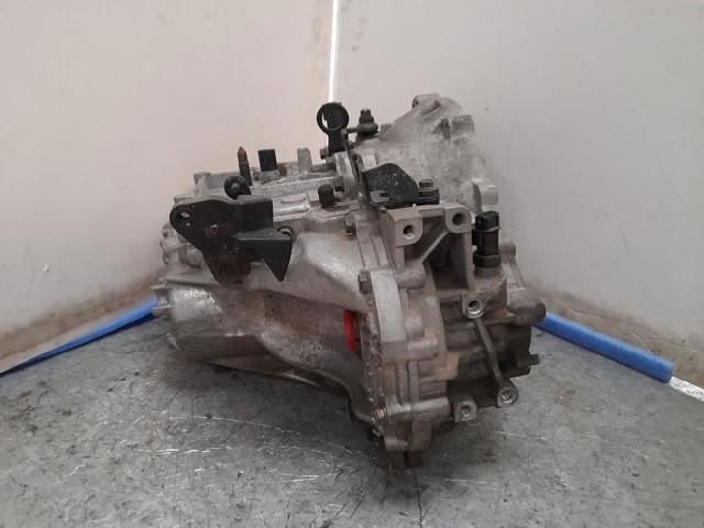 Mechaniczna skrzynia biegów w komplecie KIA Magentis 2 MG