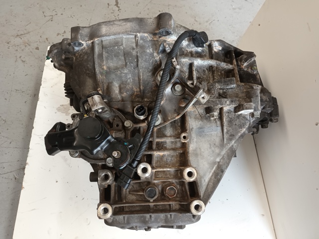 Kupić Mechaniczna skrzynia biegów w komplecie Hyundai Tucson III TL w dobrej cenie