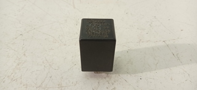 Przekaźnik sterownika wycieraczek 431955531 VAG