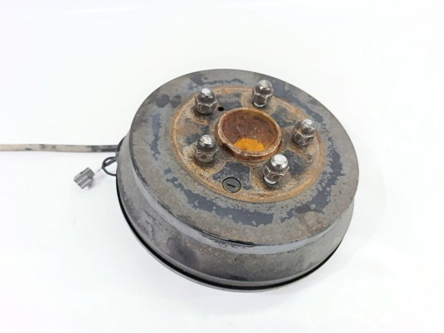 Piasta tylna 432021KA0A NISSAN