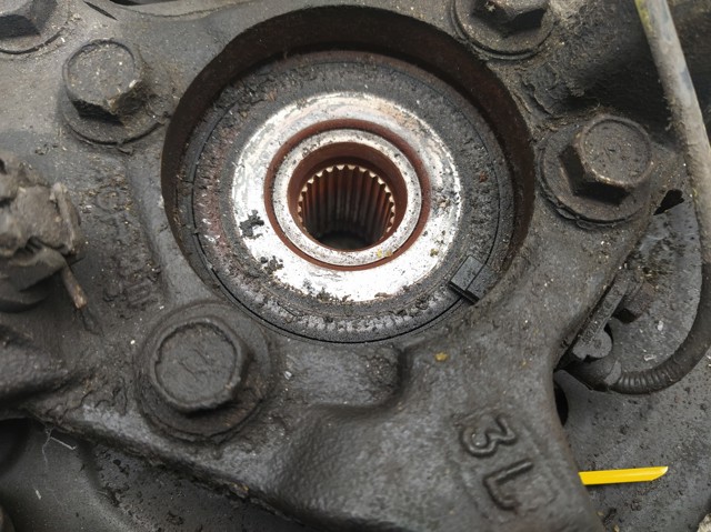Czop (zwrotnica) przedni prawy 4321102171 TOYOTA