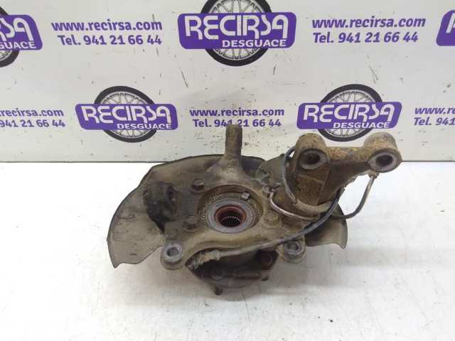 Czop (zwrotnica) przedni lewy 4321202170 TOYOTA